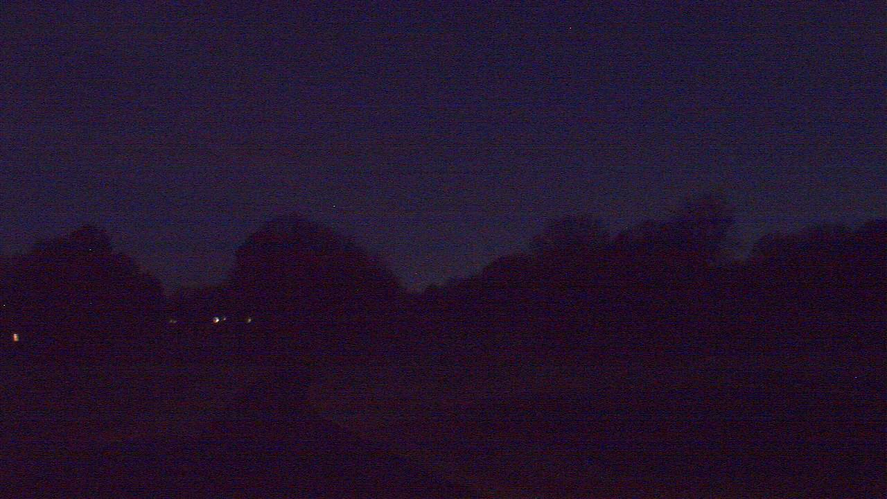Thumbnail for current weather camera view from Windyke Country Club in Memphis, Tennessee