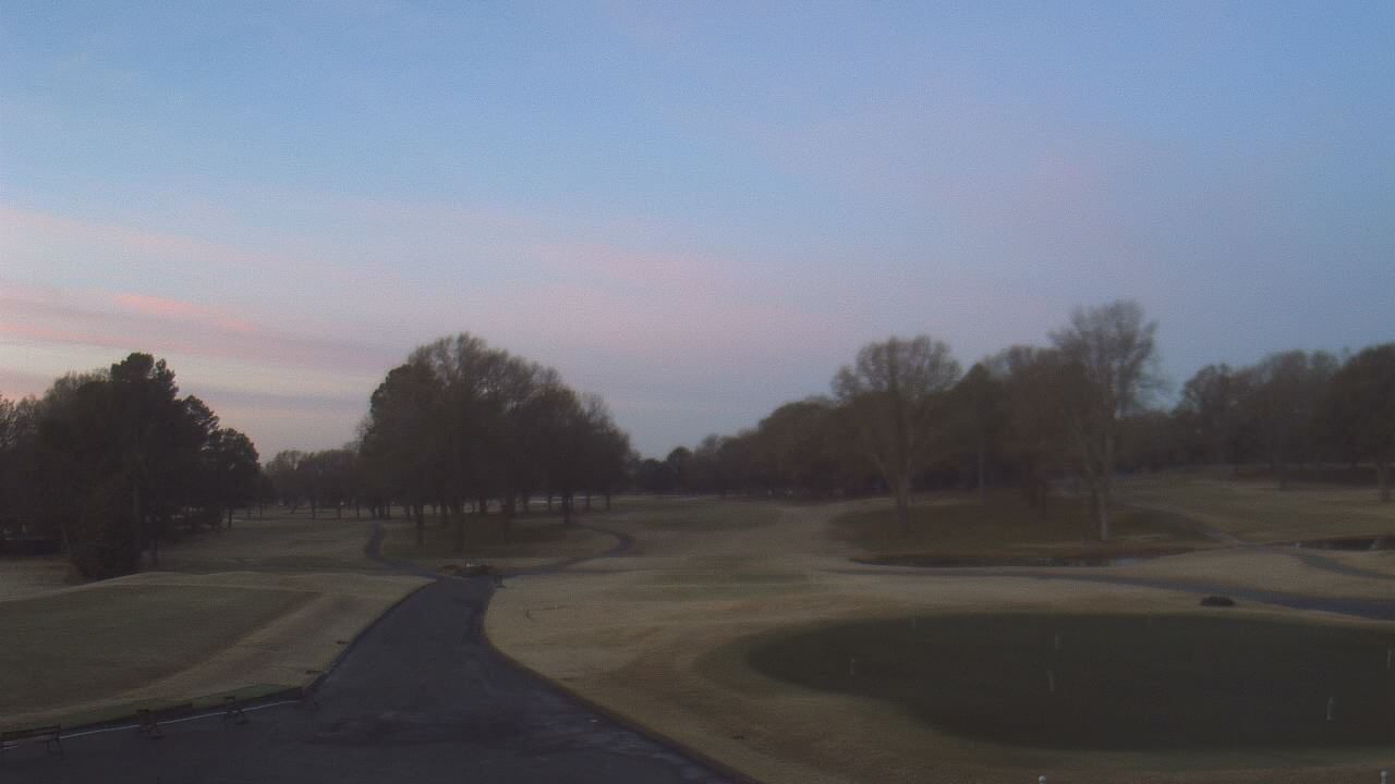 Thumbnail for current weather camera view from Windyke Country Club in Memphis, Tennessee