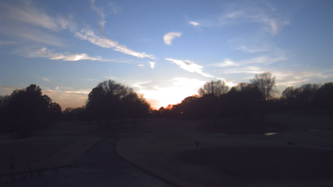 Thumbnail for current weather camera view from Windyke Country Club in Memphis, Tennessee