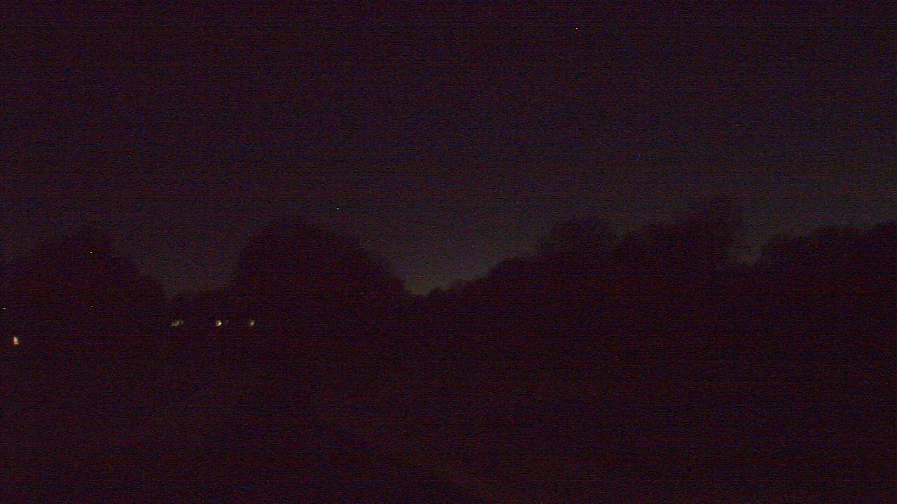 Thumbnail for current weather camera view from Windyke Country Club in Memphis, Tennessee
