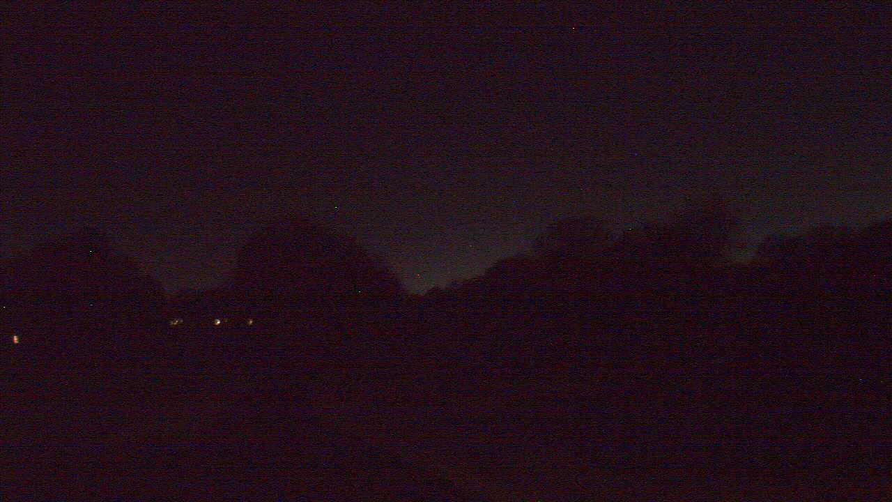Thumbnail for current weather camera view from Windyke Country Club in Memphis, Tennessee