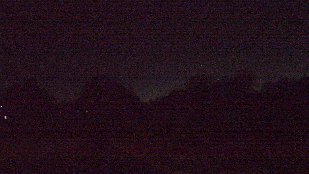 Thumbnail for current weather camera view from Windyke Country Club in Memphis, Tennessee