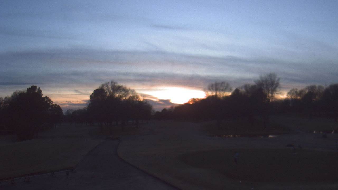 Thumbnail for current weather camera view from Windyke Country Club in Memphis, Tennessee