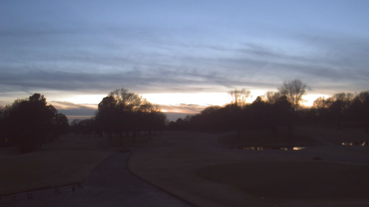 Thumbnail for current weather camera view from Windyke Country Club in Memphis, Tennessee