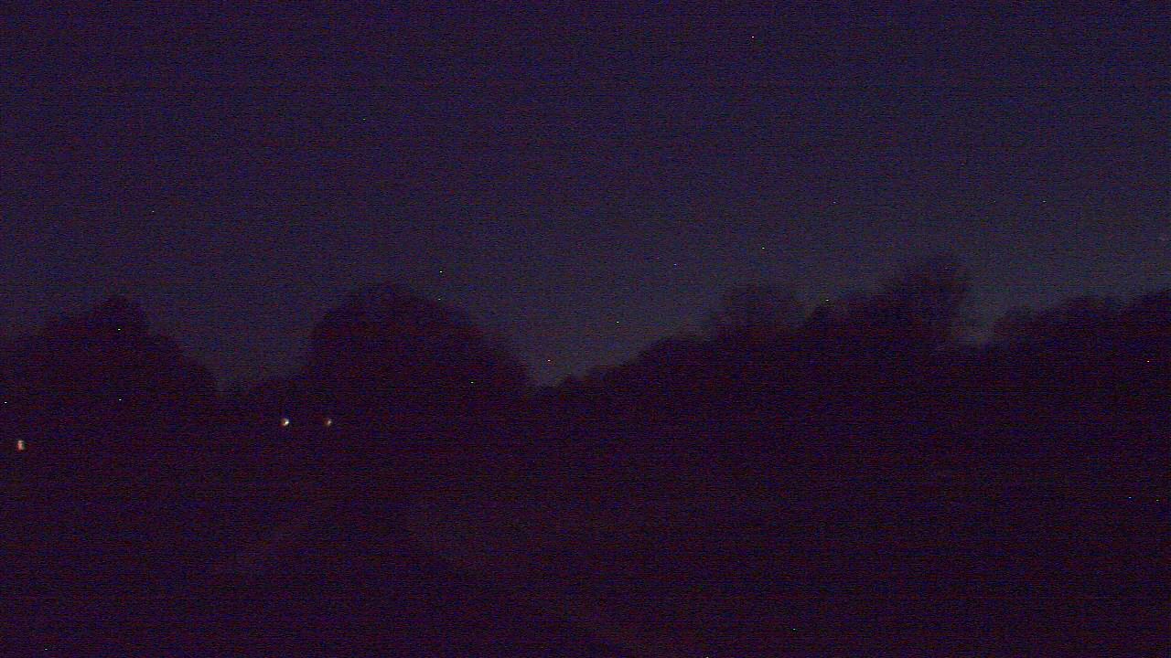 Thumbnail for current weather camera view from Windyke Country Club in Memphis, Tennessee