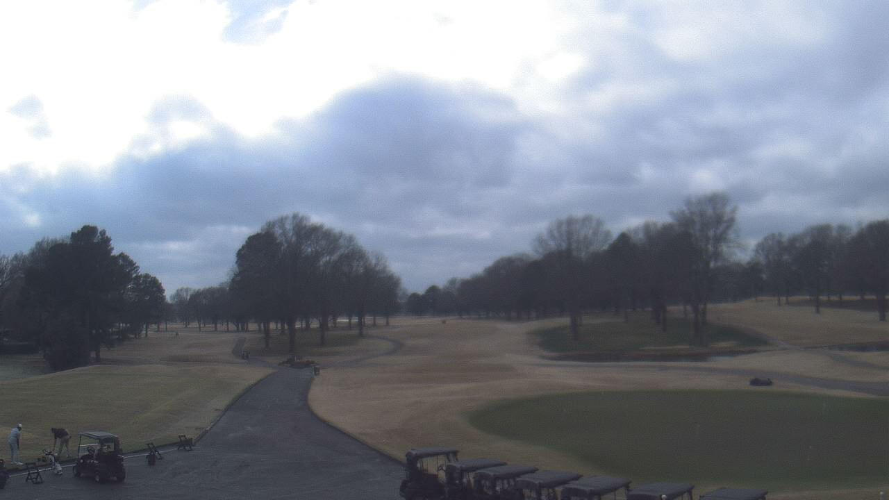 Thumbnail for current weather camera view from Windyke Country Club in Memphis, Tennessee
