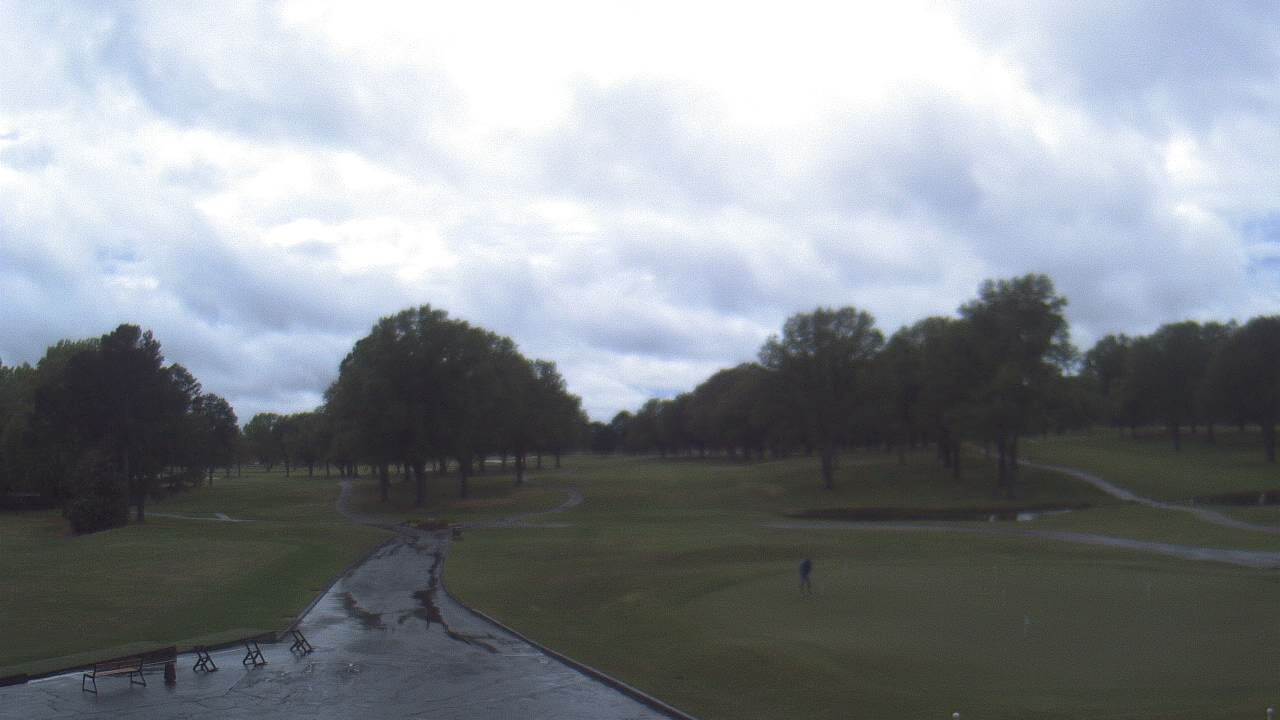 Thumbnail for current weather camera view from Windyke Country Club in Memphis, Tennessee