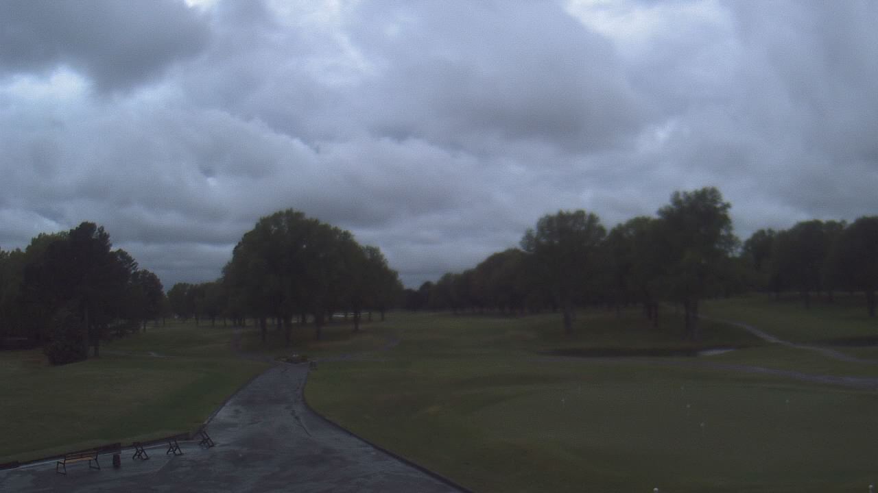 Thumbnail for current weather camera view from Windyke Country Club in Memphis, Tennessee