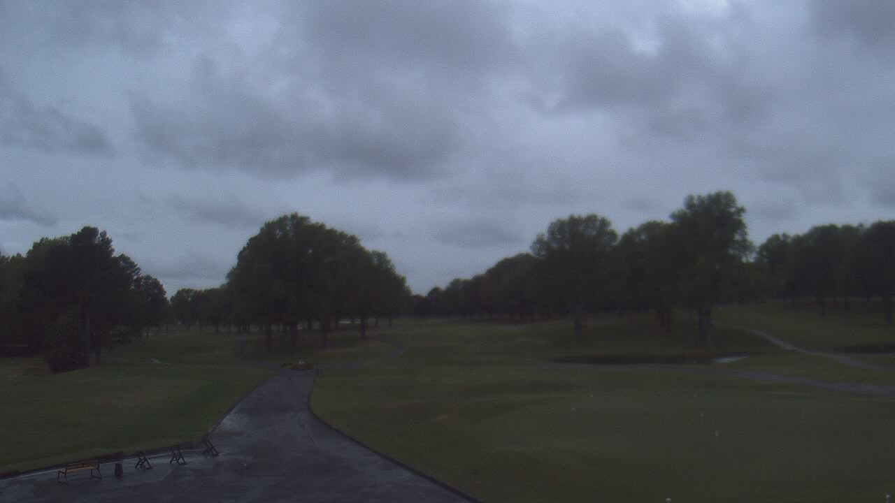 Thumbnail for current weather camera view from Windyke Country Club in Memphis, Tennessee