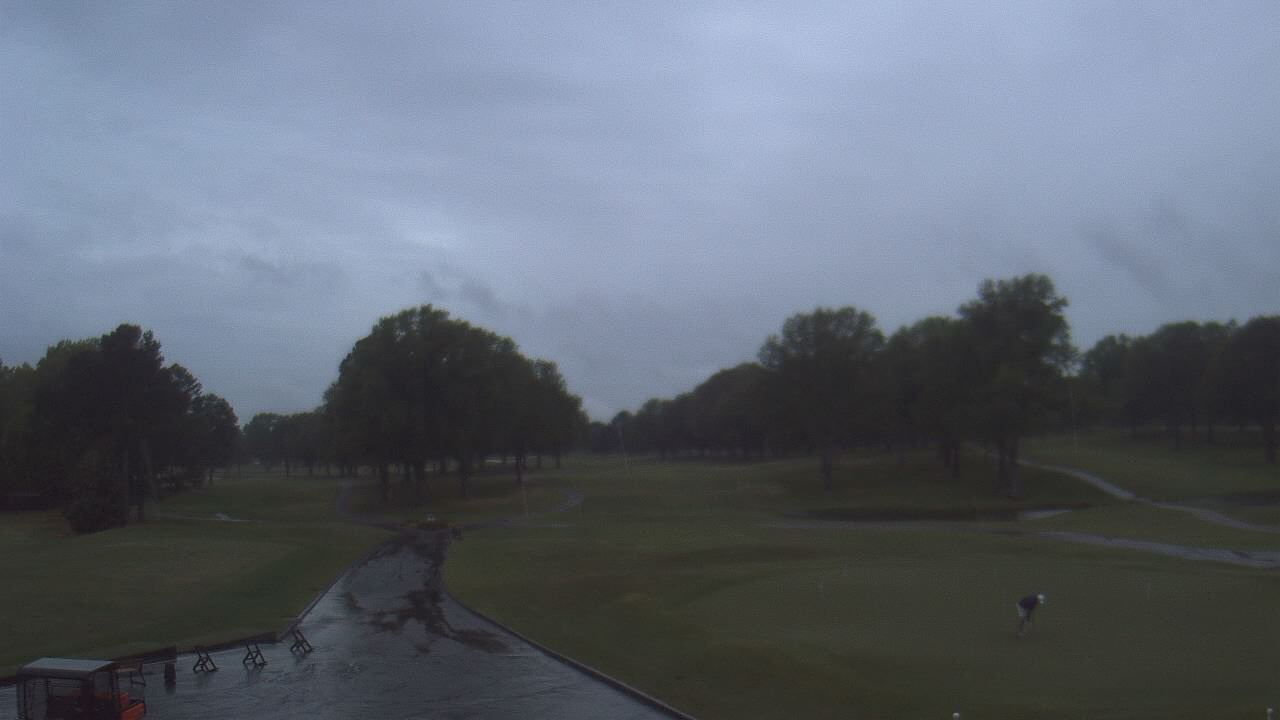 Thumbnail for current weather camera view from Windyke Country Club in Memphis, Tennessee