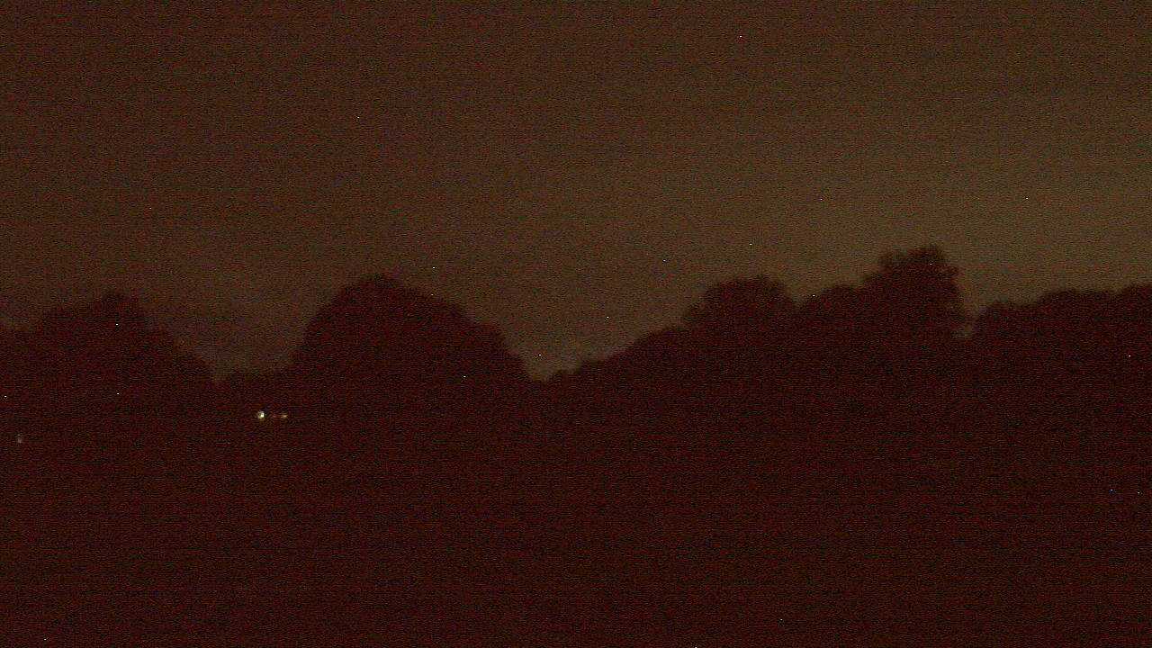 Thumbnail for current weather camera view from Windyke Country Club in Memphis, Tennessee