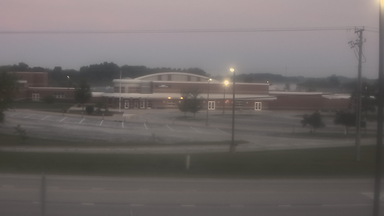 Thumbnail for current weather camera view from Fremont School District 79 in Mundelein, Illinois
