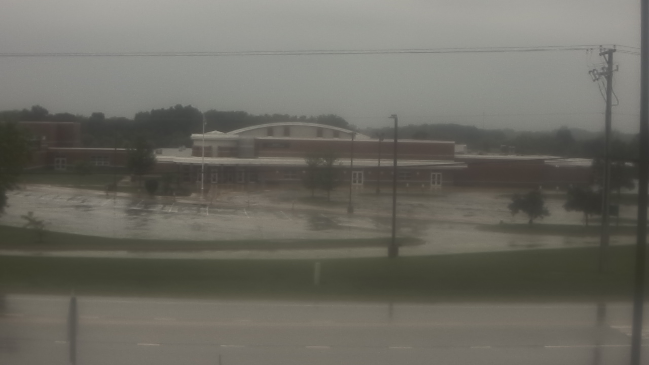 Thumbnail for current weather camera view from Fremont School District 79 in Mundelein, Illinois