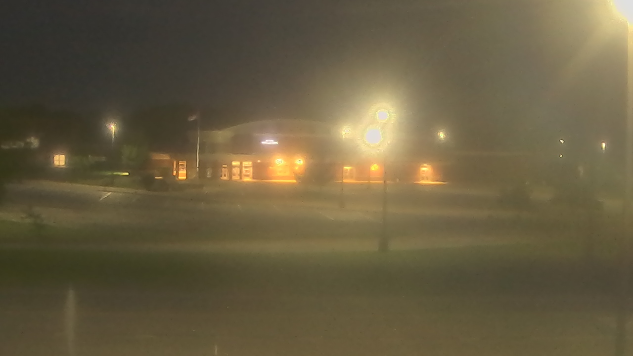 Thumbnail for current weather camera view from Fremont School District 79 in Mundelein, Illinois