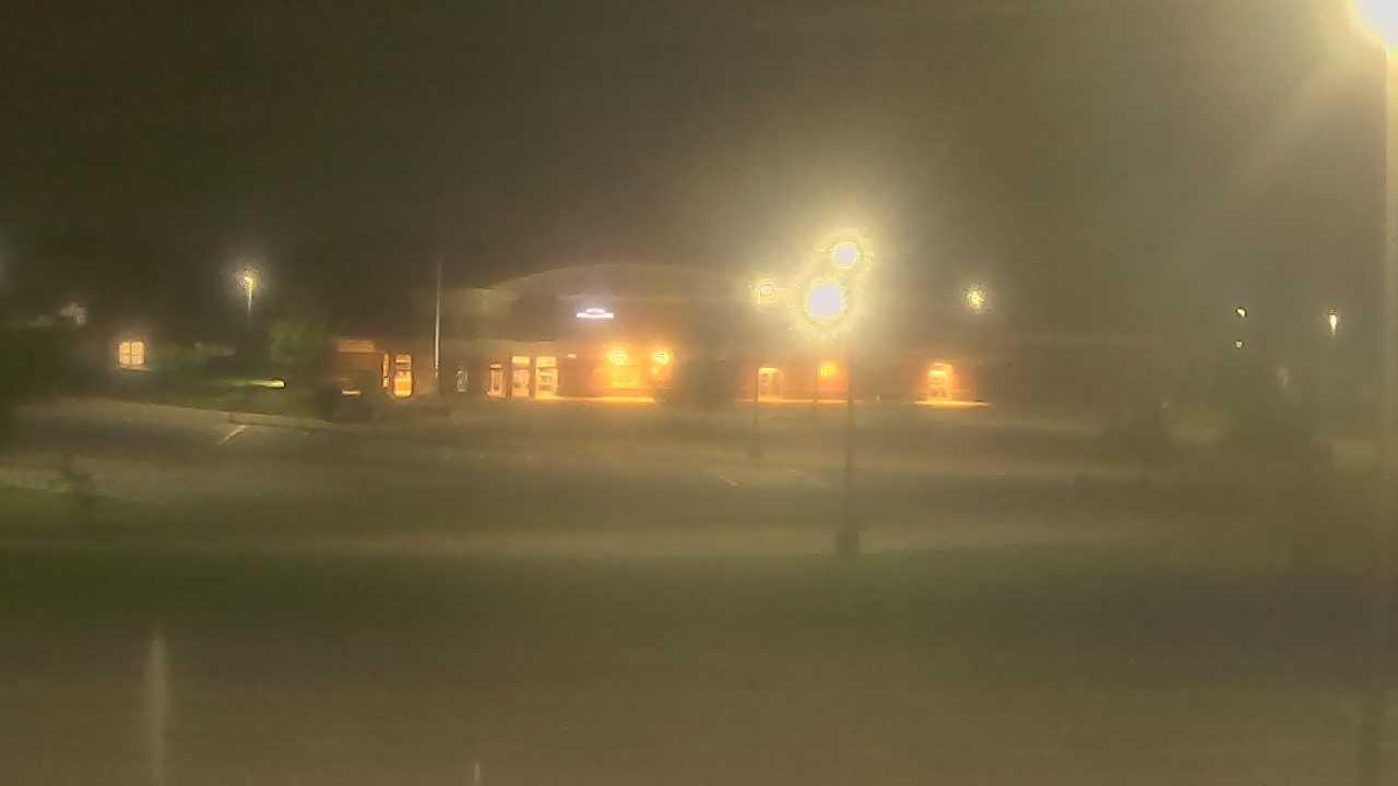 Thumbnail for current weather camera view from Fremont School District 79 in Mundelein, Illinois