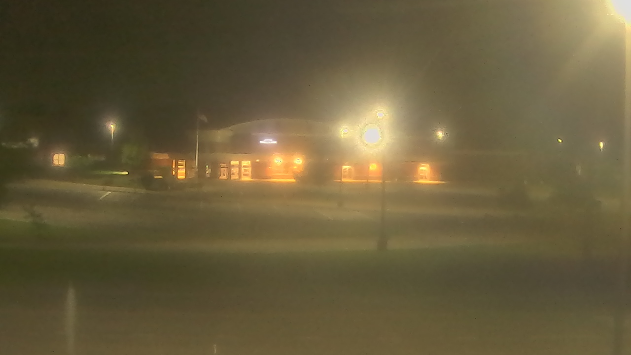 Thumbnail for current weather camera view from Fremont School District 79 in Mundelein, Illinois