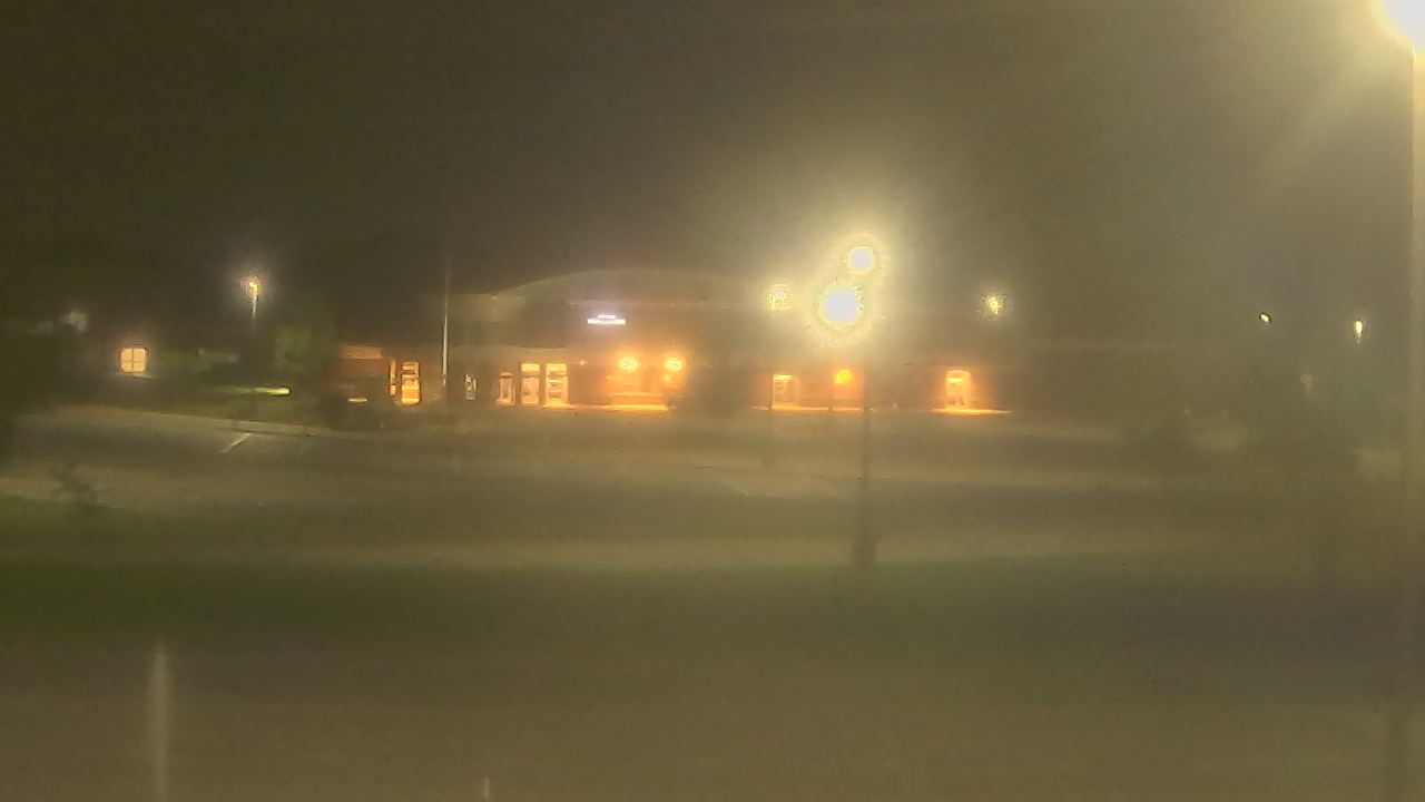 Thumbnail for current weather camera view from Fremont School District 79 in Mundelein, Illinois