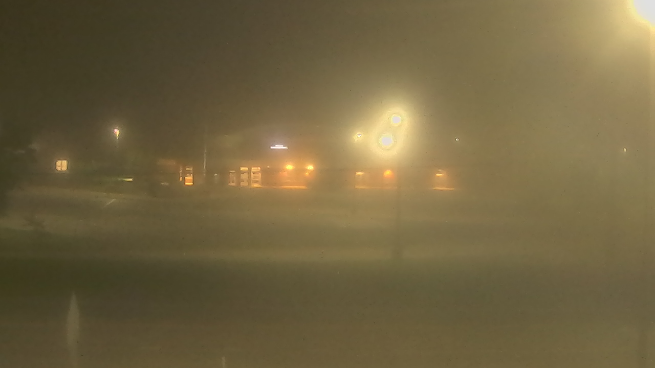 Thumbnail for current weather camera view from Fremont School District 79 in Mundelein, Illinois