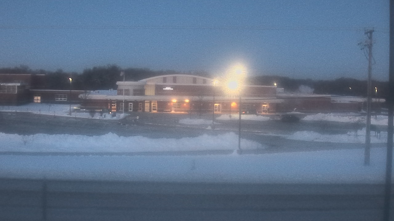 Thumbnail for current weather camera view from Fremont School District 79 in Mundelein, Illinois