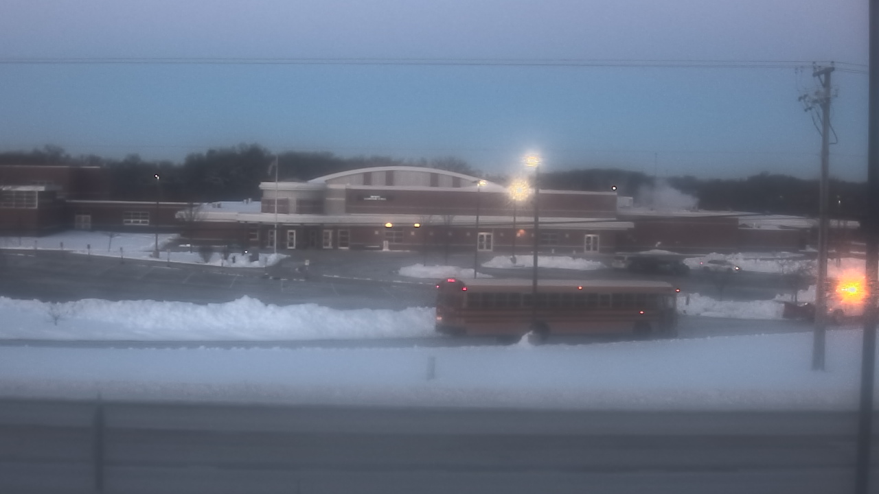 Thumbnail for current weather camera view from Fremont School District 79 in Mundelein, Illinois