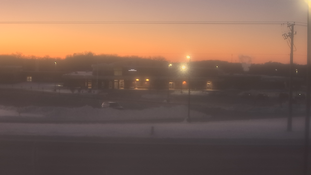 Thumbnail for current weather camera view from Fremont School District 79 in Mundelein, Illinois