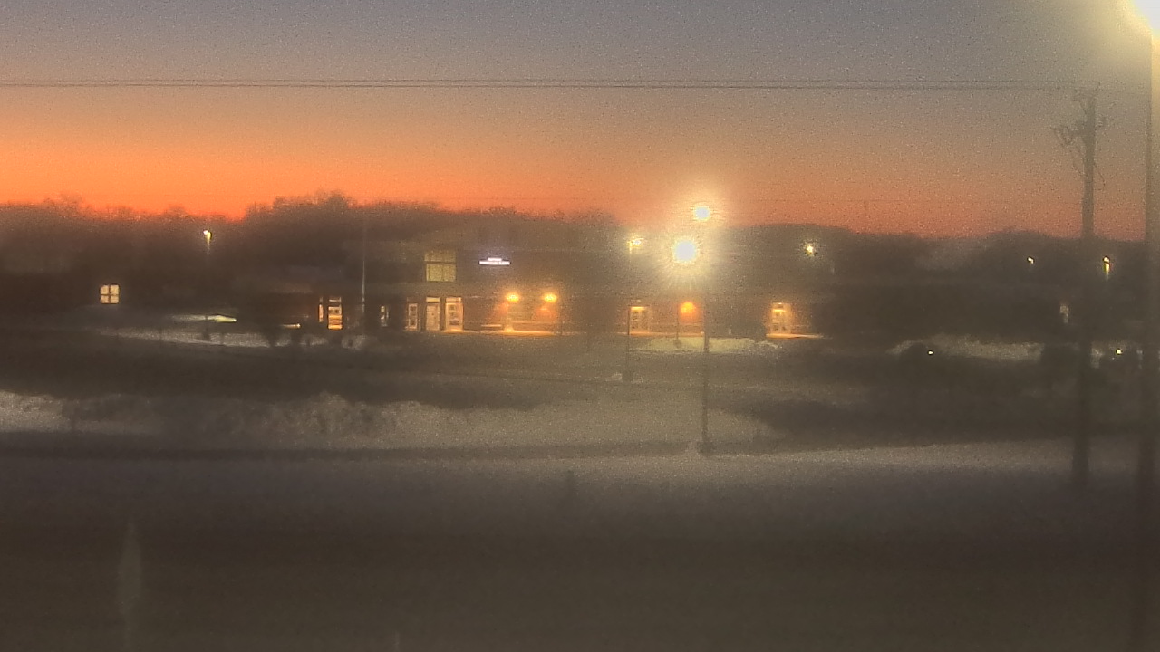 Thumbnail for current weather camera view from Fremont School District 79 in Mundelein, Illinois