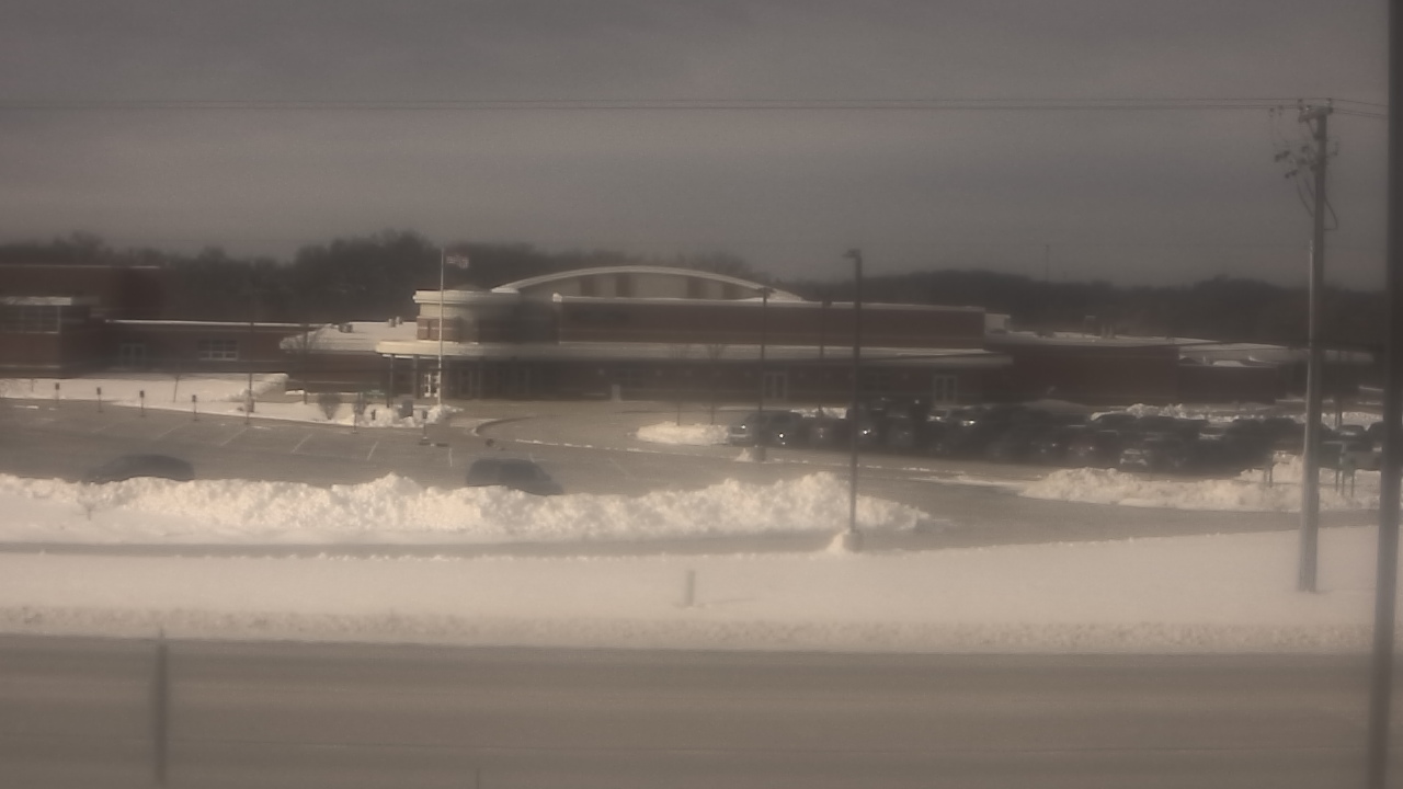 Thumbnail for current weather camera view from Fremont School District 79 in Mundelein, Illinois