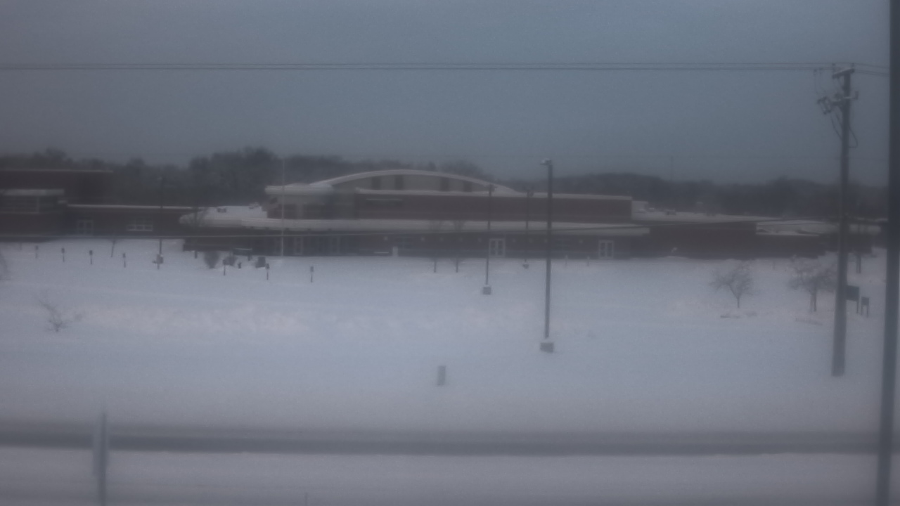 Thumbnail for current weather camera view from Fremont School District 79 in Mundelein, Illinois