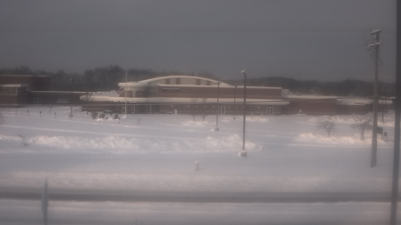 Thumbnail for current weather camera view from Fremont School District 79 in Mundelein, Illinois