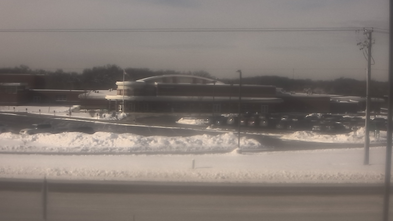 Thumbnail for current weather camera view from Fremont School District 79 in Mundelein, Illinois