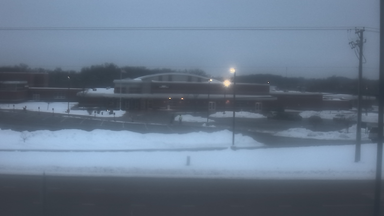 Thumbnail for current weather camera view from Fremont School District 79 in Mundelein, Illinois