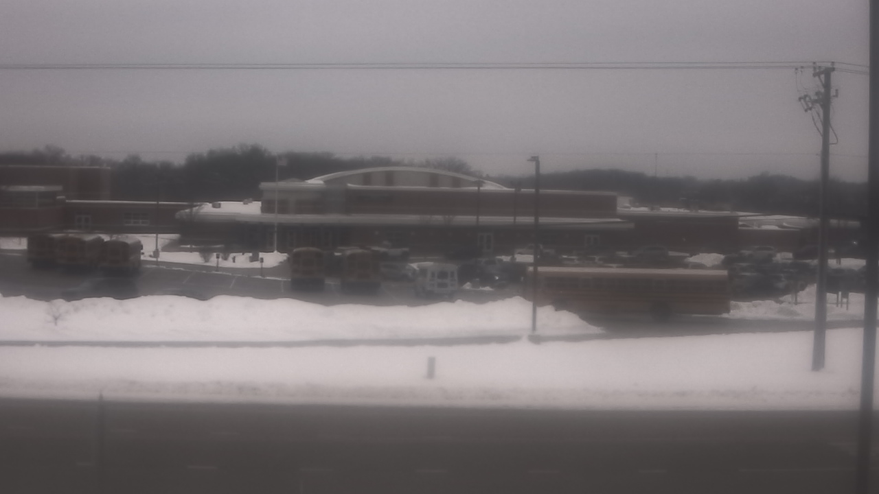 Thumbnail for current weather camera view from Fremont School District 79 in Mundelein, Illinois
