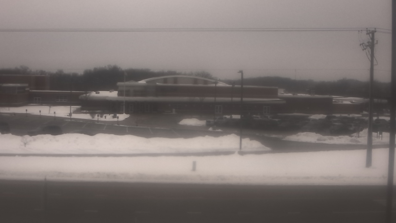 Thumbnail for current weather camera view from Fremont School District 79 in Mundelein, Illinois
