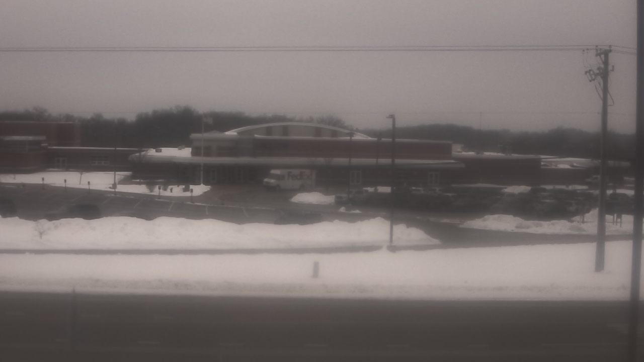 Thumbnail for current weather camera view from Fremont School District 79 in Mundelein, Illinois