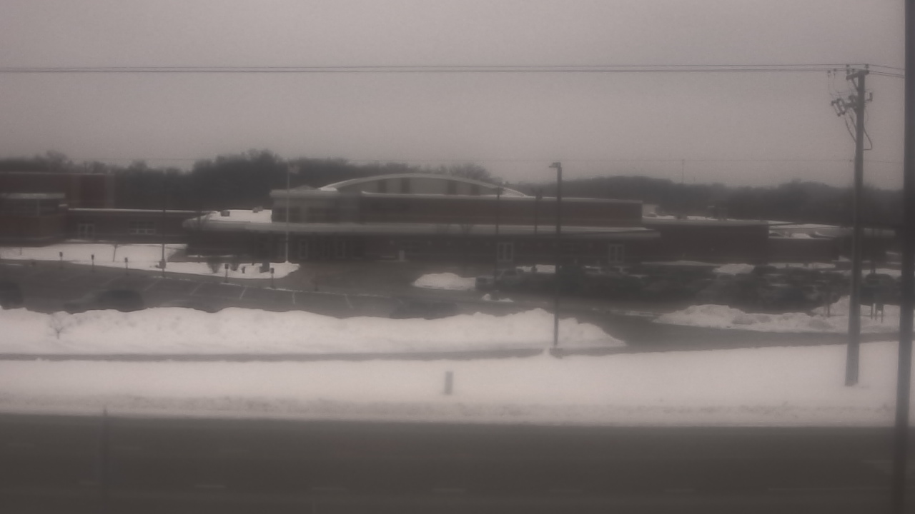 Thumbnail for current weather camera view from Fremont School District 79 in Mundelein, Illinois