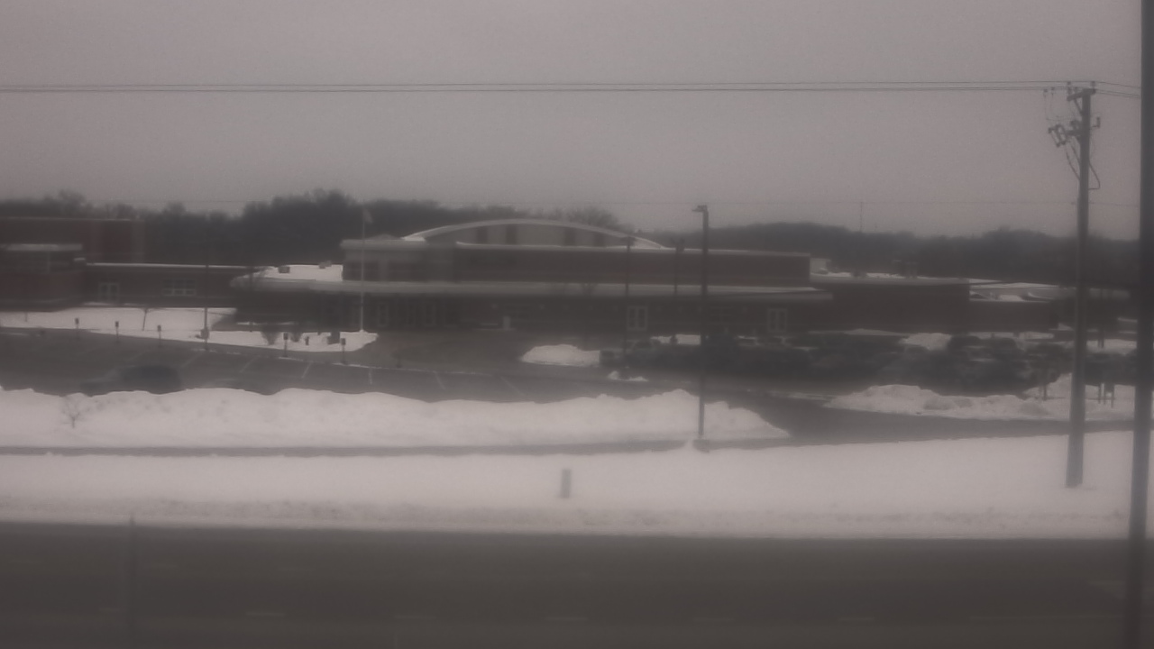 Thumbnail for current weather camera view from Fremont School District 79 in Mundelein, Illinois