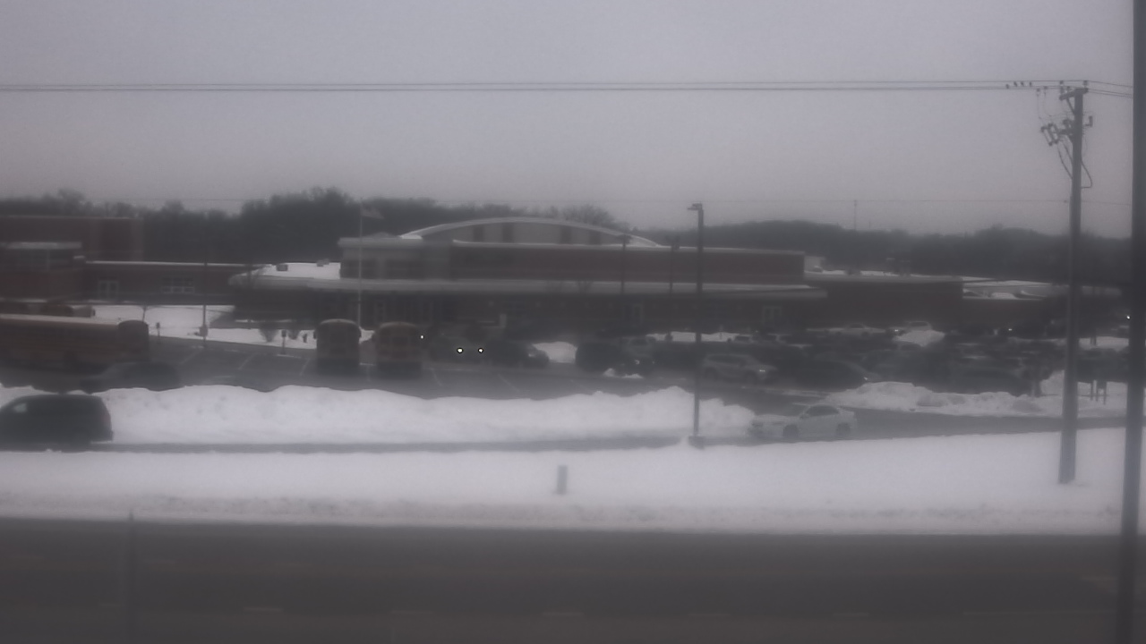 Thumbnail for current weather camera view from Fremont School District 79 in Mundelein, Illinois