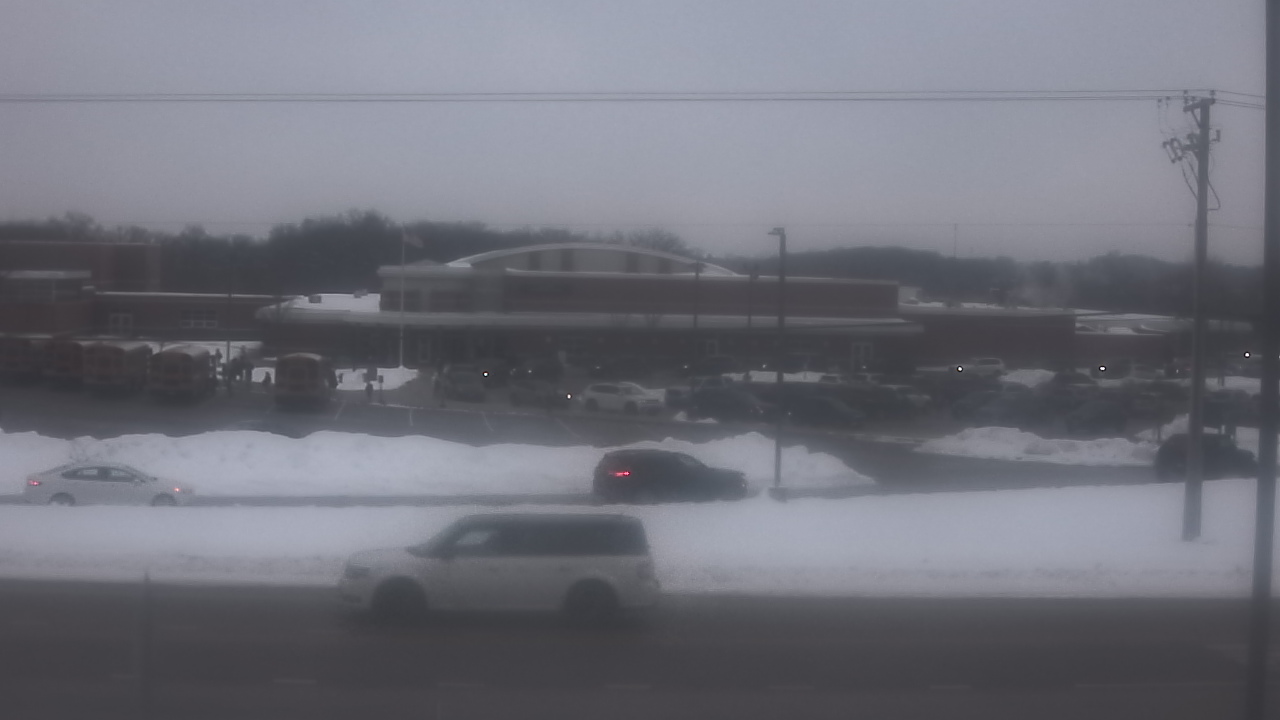 Thumbnail for current weather camera view from Fremont School District 79 in Mundelein, Illinois