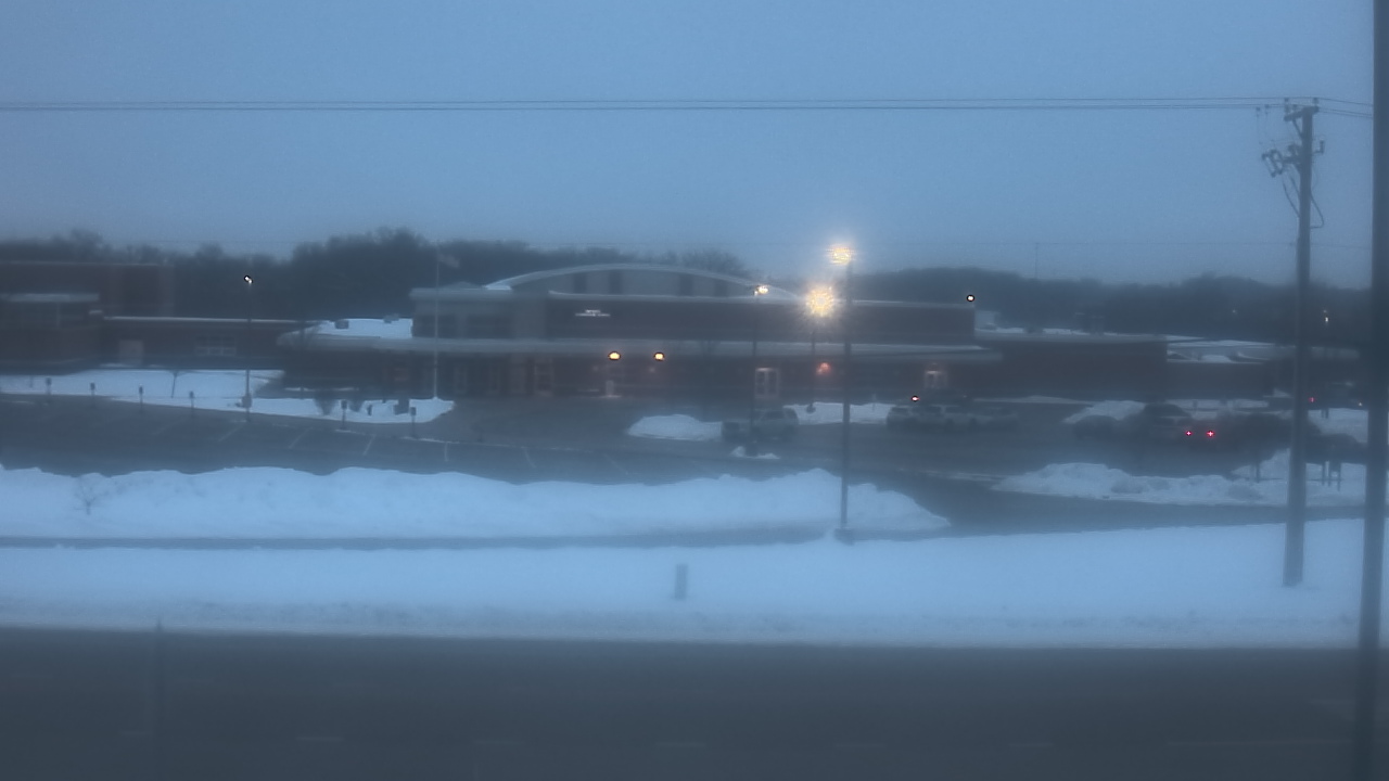 Thumbnail for current weather camera view from Fremont School District 79 in Mundelein, Illinois