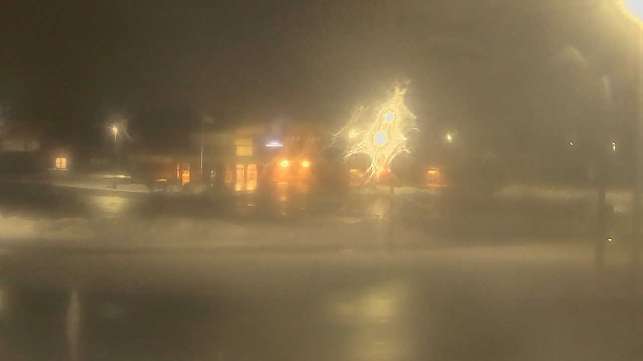 Thumbnail for current weather camera view from Fremont School District 79 in Mundelein, Illinois