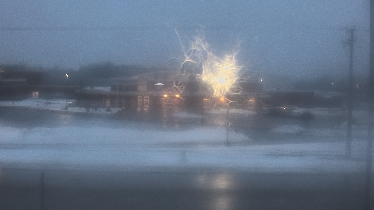 Thumbnail for current weather camera view from Fremont School District 79 in Mundelein, Illinois