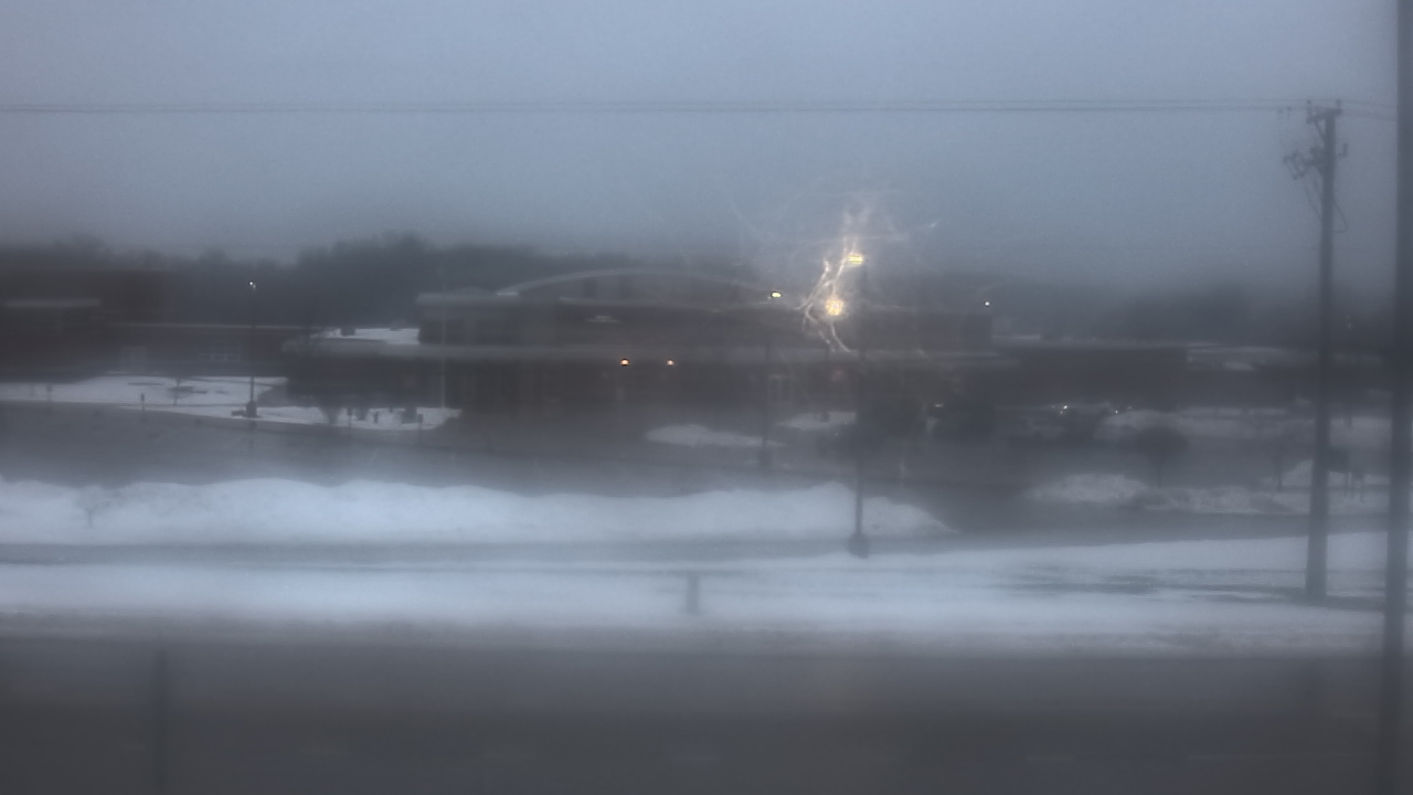 Thumbnail for current weather camera view from Fremont School District 79 in Mundelein, Illinois