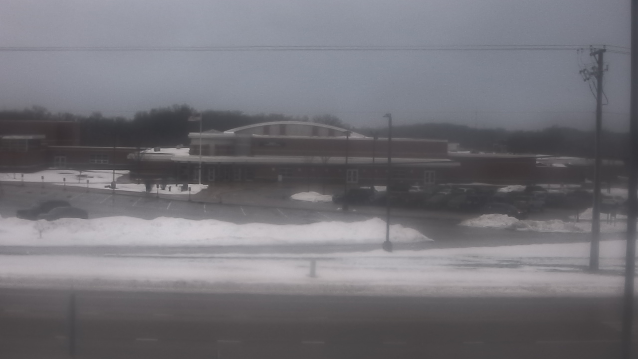Thumbnail for current weather camera view from Fremont School District 79 in Mundelein, Illinois