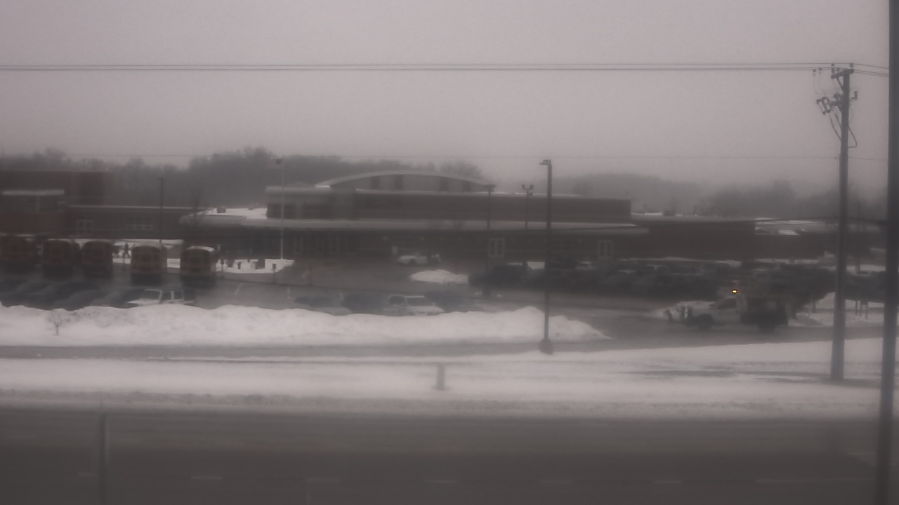 Thumbnail for current weather camera view from Fremont School District 79 in Mundelein, Illinois