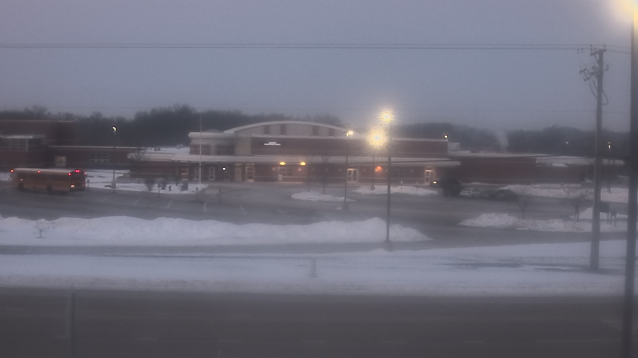 Thumbnail for current weather camera view from Fremont School District 79 in Mundelein, Illinois