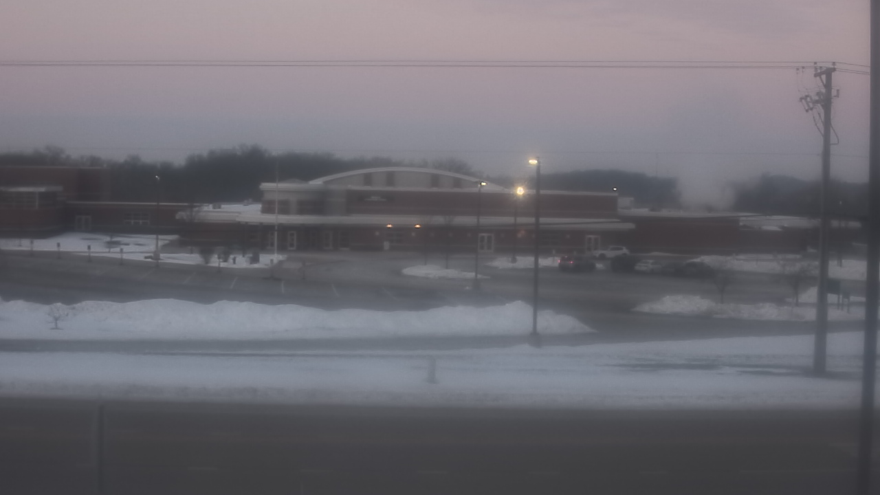Thumbnail for current weather camera view from Fremont School District 79 in Mundelein, Illinois