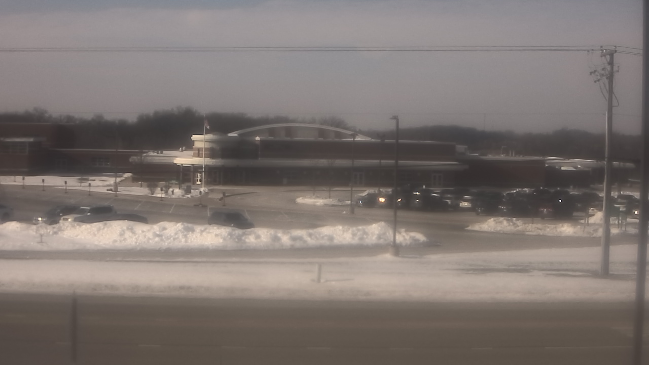 Thumbnail for current weather camera view from Fremont School District 79 in Mundelein, Illinois