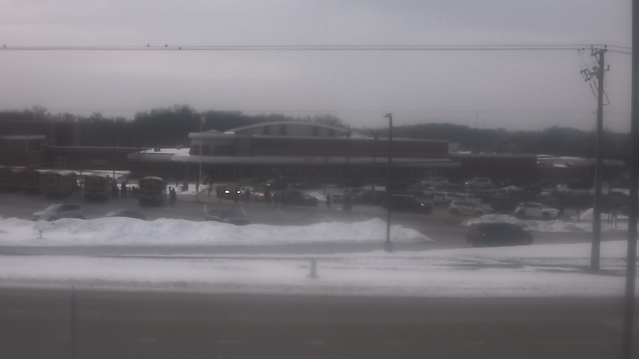 Thumbnail for current weather camera view from Fremont School District 79 in Mundelein, Illinois