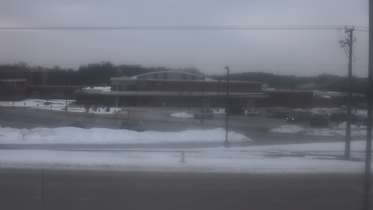 Thumbnail for current weather camera view from Fremont School District 79 in Mundelein, Illinois