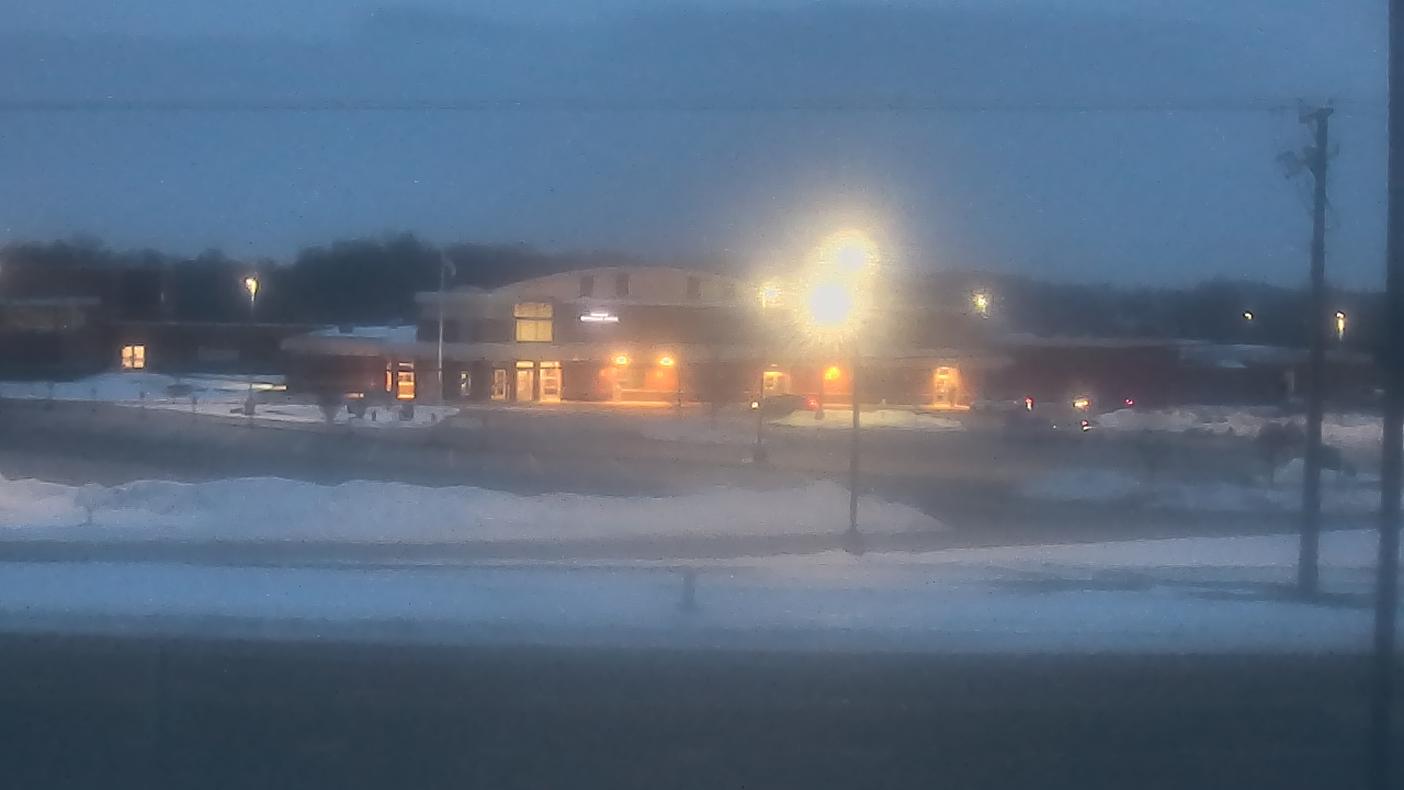 Thumbnail for current weather camera view from Fremont School District 79 in Mundelein, Illinois